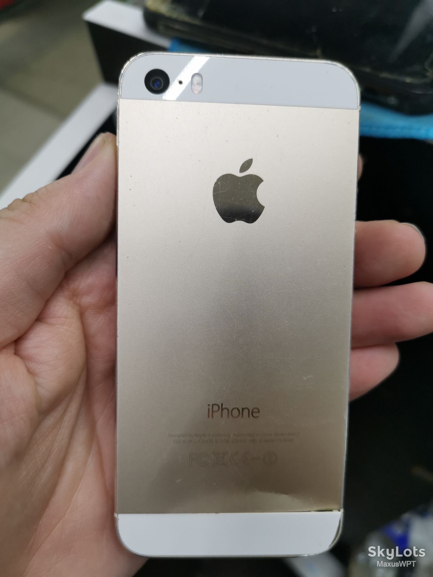 #1739 Sklad Iphone 5s gold crack 0484 - фото фото фото 1