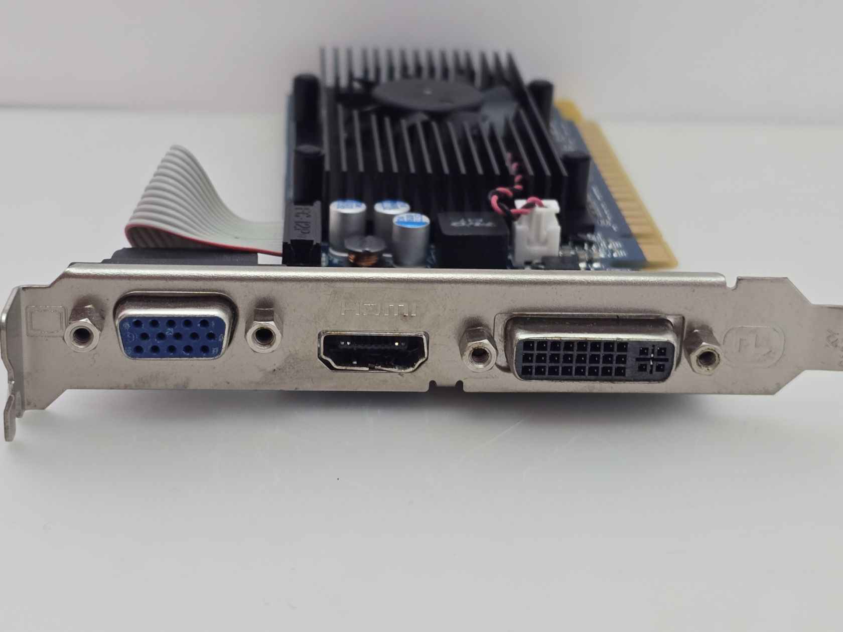 Відеокарта HP GeForce GT 520 1GB  (GDDR3,128 Bit,HDMI,PCI-Ex,Б/у) - фото фото фото 1