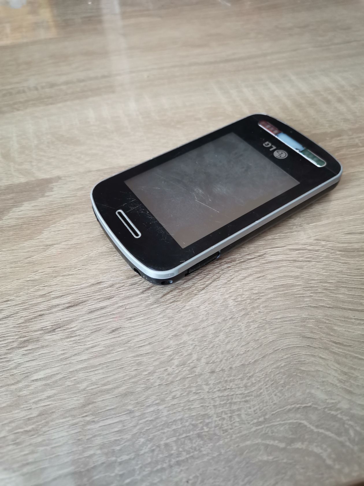 Телефон LG T315i - фото фото фото 5