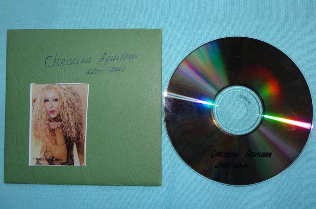 Музыка Christina  Aguilera  на  CD-диске - фото фото фото 2