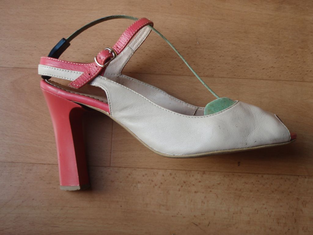 Босоножки 39 розмір. 770 лот . - фото фото фото 3