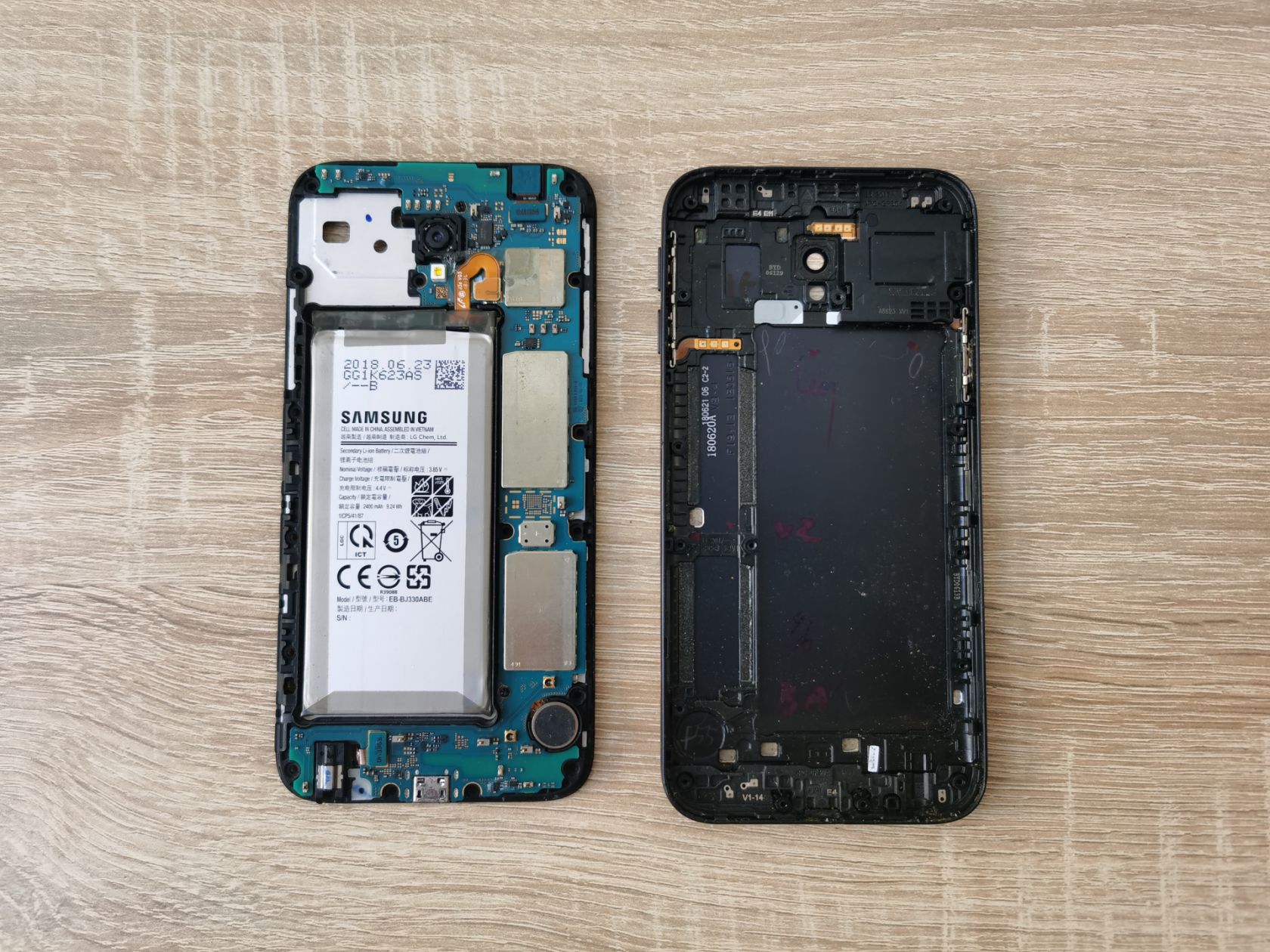 Samsung Galaxy J3 2017    (SM-J330F/DS) Black - Не робочий! - фото фото фото 6