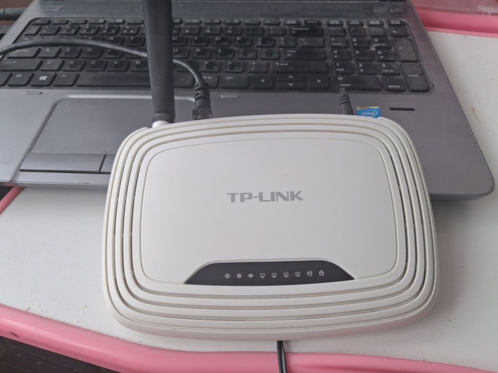 Маршрутизатор роутер TP-Link TL-WR740N - фото фото фото 3