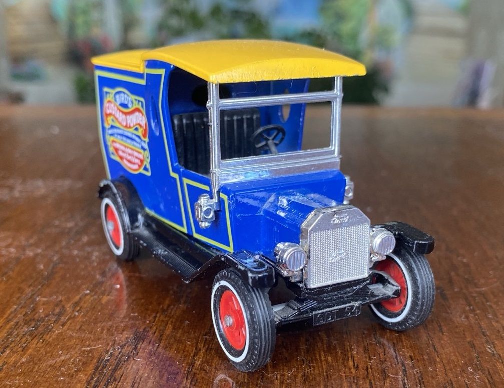 Модель автомобиля FORD MODEL T 1912 CUSTARD POWDER 1:43 YESTERYEAR MATCHBOX Англия - фото фото фото 2