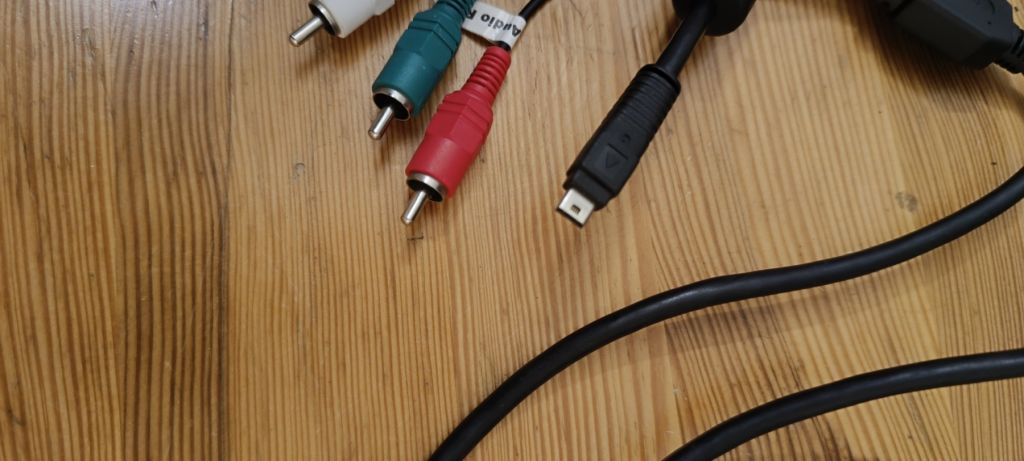 Кабель-адаптер LUMIX Mini-USB - 5 X RCA аудіо,відео 2 метри - фото фото фото 4
