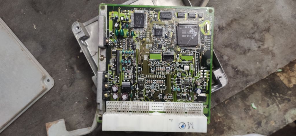 TOYOTA AVENSİS 2.0 TD блок управления  (MB175800-5023)Engine Control Unit ECU 89661-05410  бу - фото фото фото 4