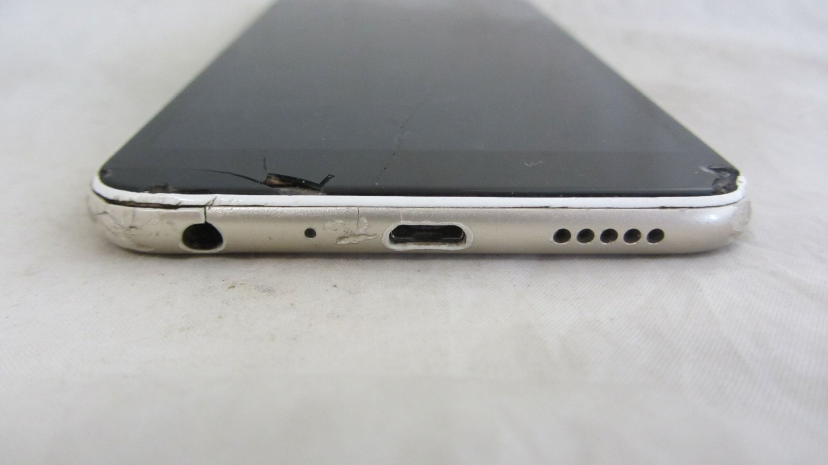 Huawei P Smart 32GB  (Fig-LX1) Gold - фото фото фото 1