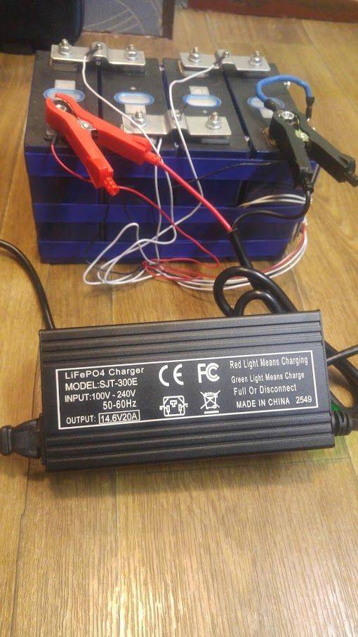 Зарядное устройство для аккумуляторов LiFePO4, 14.6V, 20А - фото фото фото 0