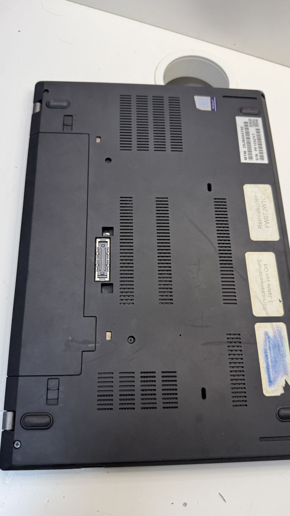 Ноутбук Lenovo T470 Intel Core i5-6300U SSD-256GB DDR4-8GB  ID-00427 - фото фото фото 2