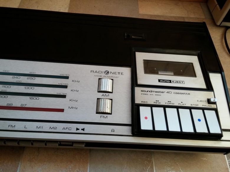 Магнитола RADIONETTE SOUNDMASTER 40 - фото фото фото 2