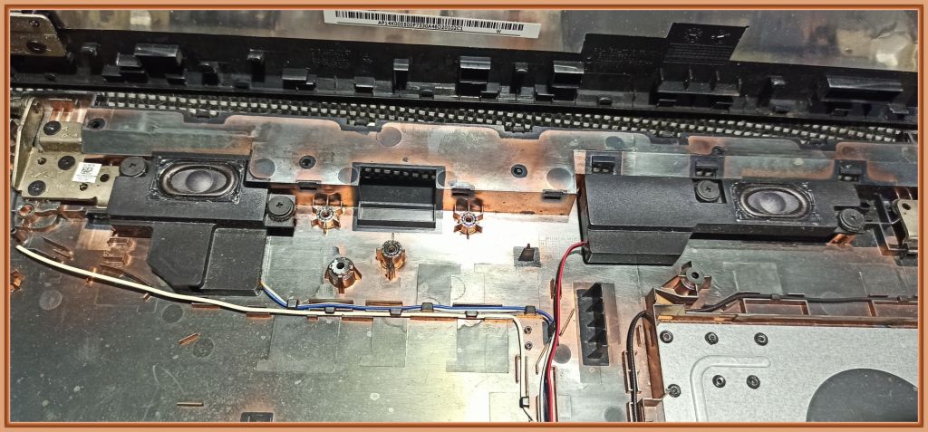 Динамики Lenovo B50-30 - фото фото фото 0