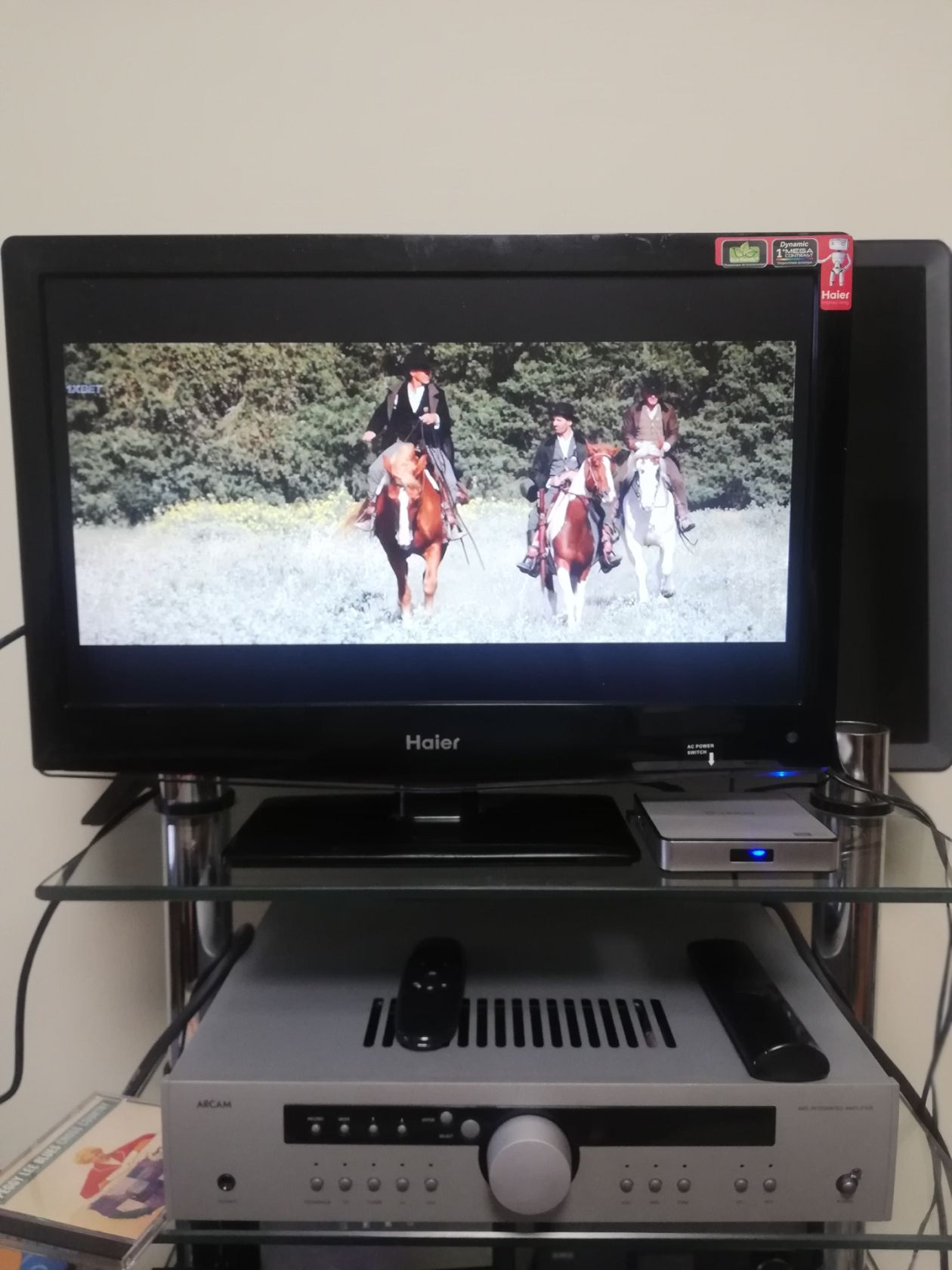 Телевізор Haier 22 дюйма HDMI - фото фото фото 3
