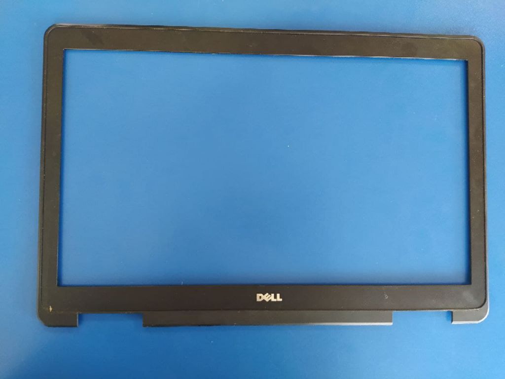 Dell Latitude E5540 рамка матрицы - фото фото фото 0