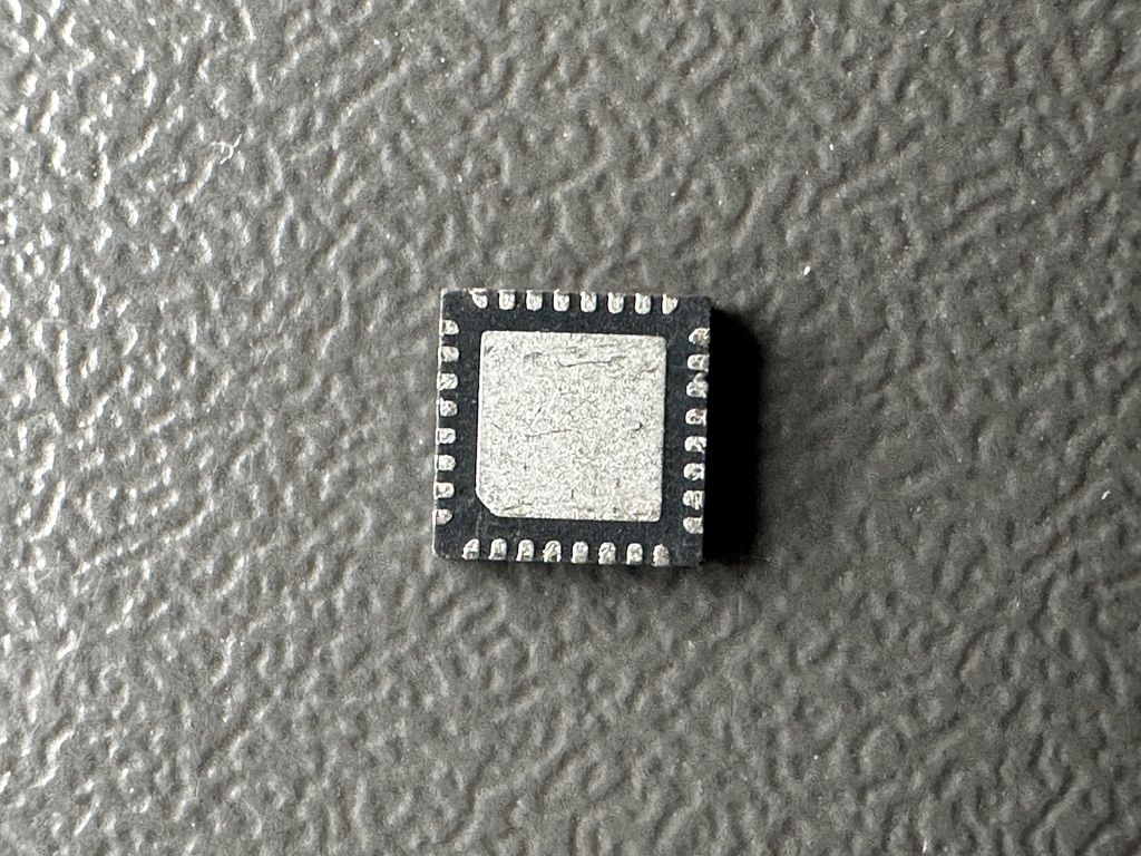 Мікросхема Intersil ISL9538CHRTZ   (ISL9538CH) Original - фото фото фото 2