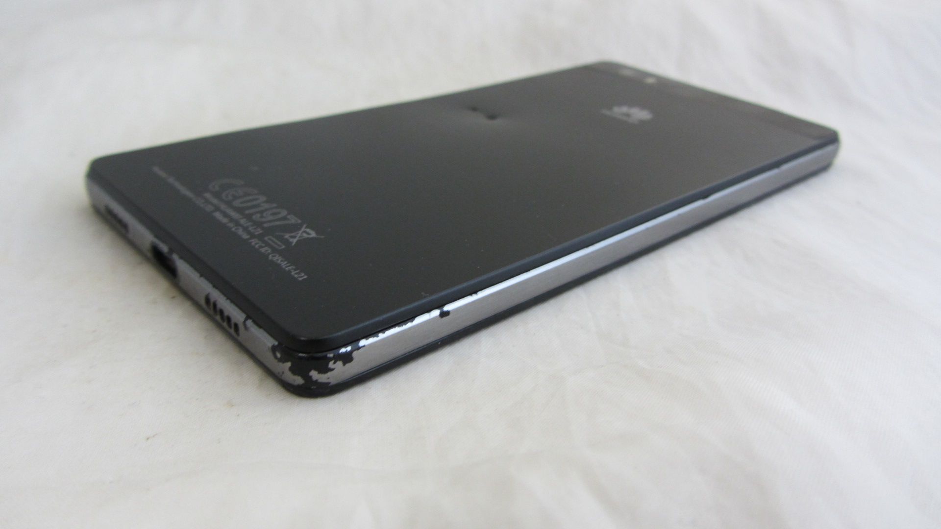 HUAWEI P8 lite  (Black) - фото фото фото 4