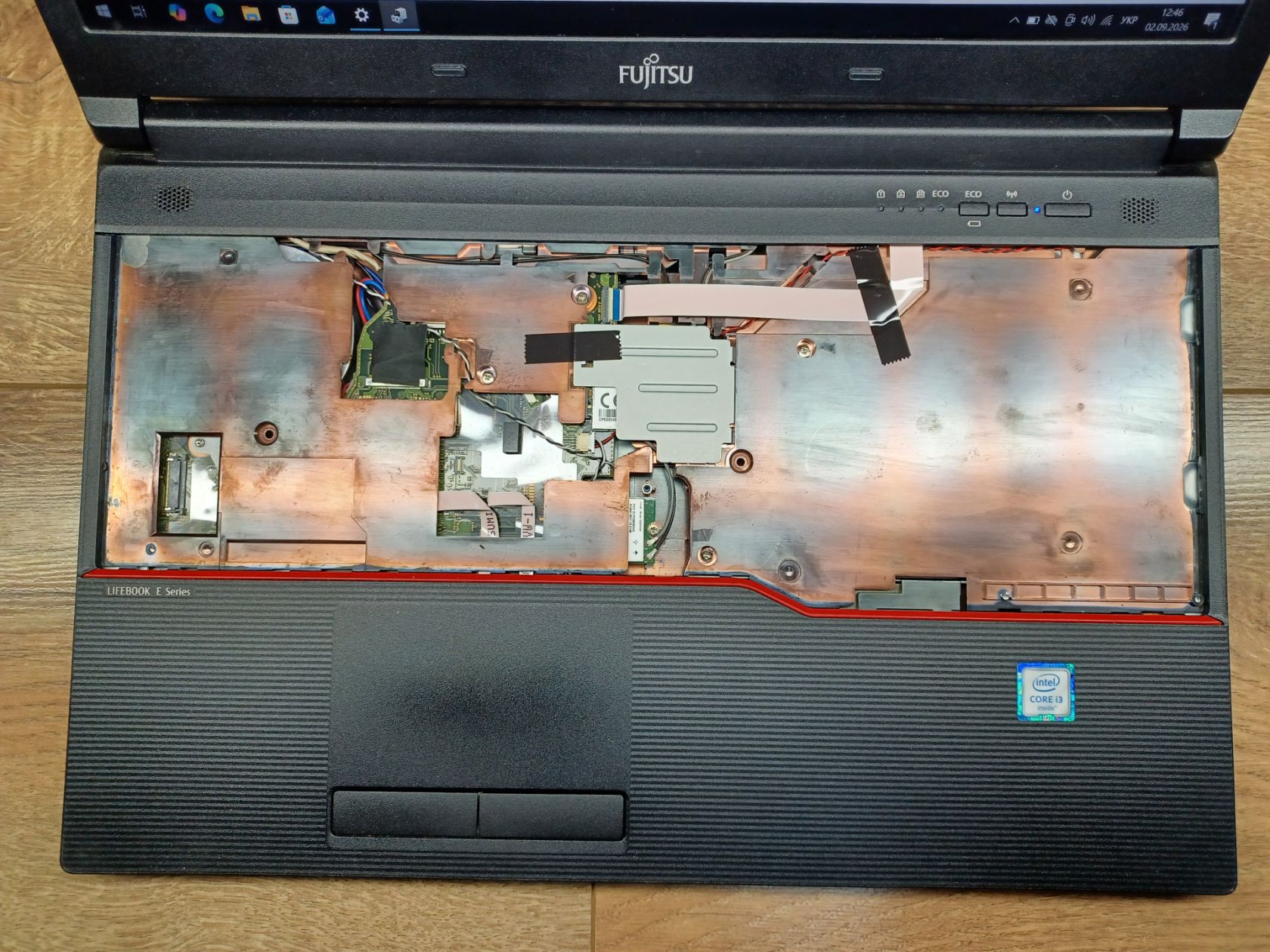 Ноутбук Fujitsu Lifebook E556 №26_22 - фото фото фото 4