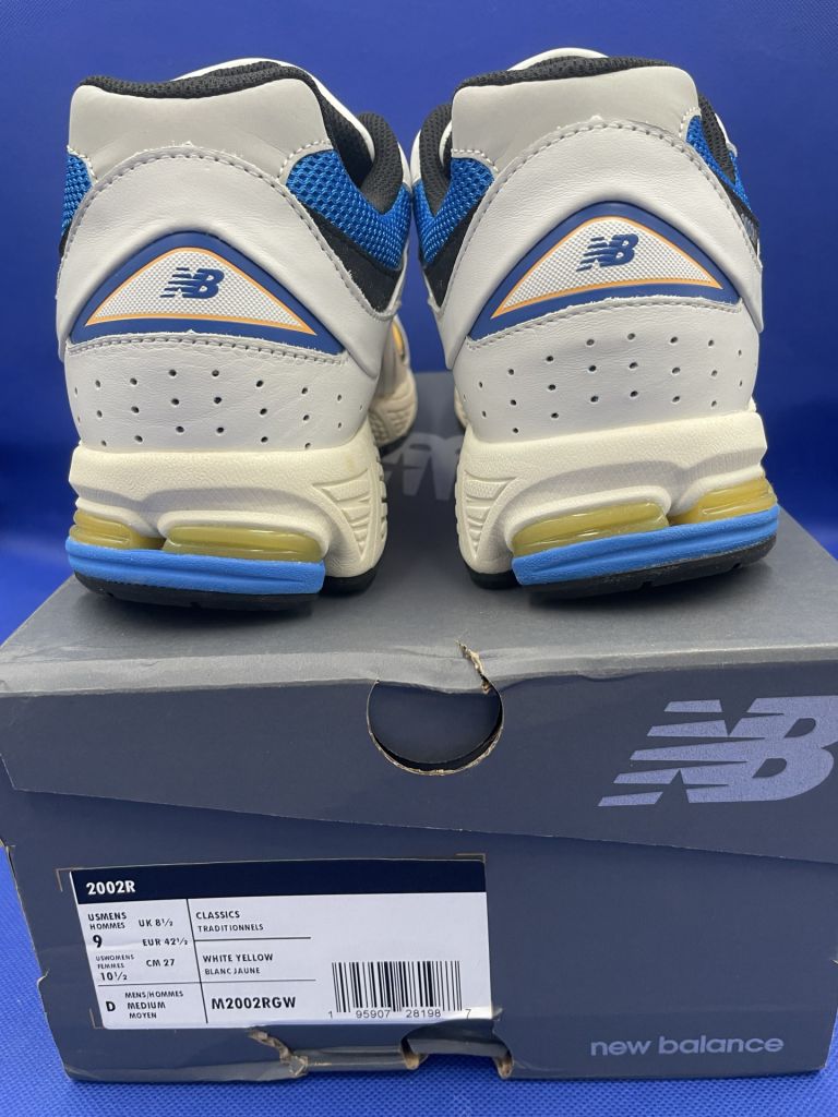 Кроссовки New Balance M2002RGW  (US 9) - фото фото фото 1