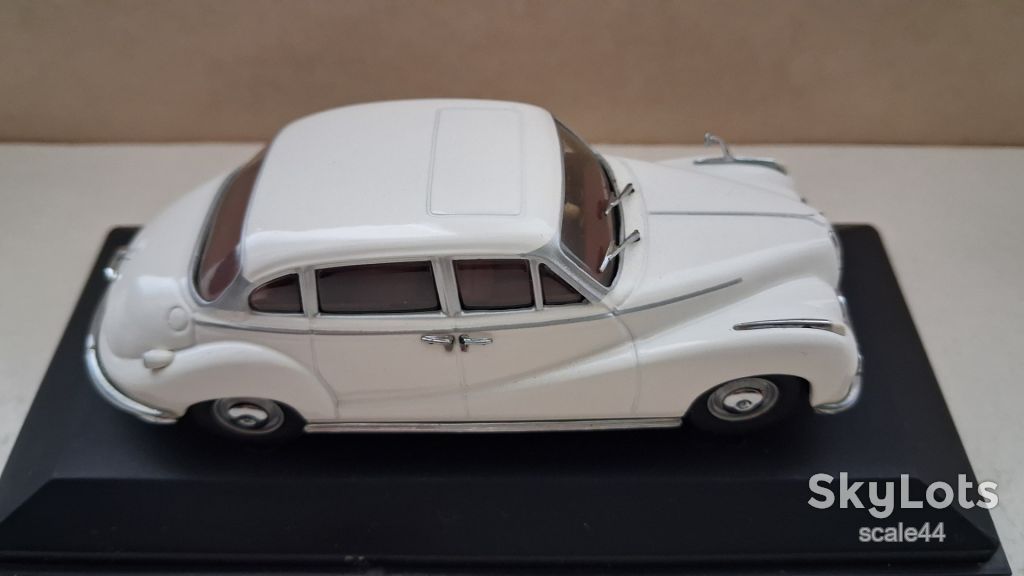 BMW 502 V8 Limousine.Minichamps.1/43 - фото фото фото 5