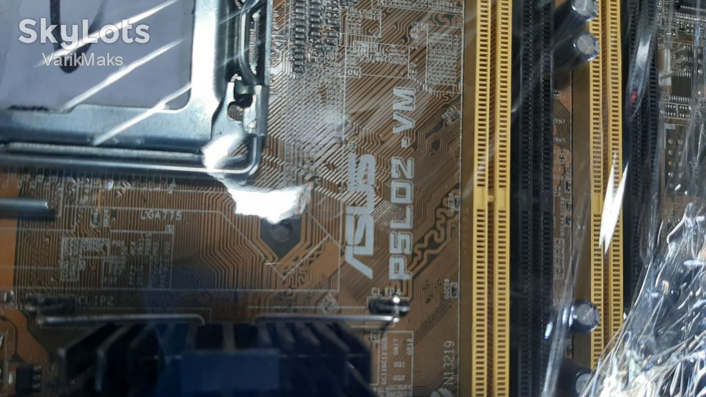 Мат. плата ASUS P5LD2-VM LGA775 i945G PCI-E+SVGA+GbLAN SATA MicroATX 4DDR2 - фото фото фото 1