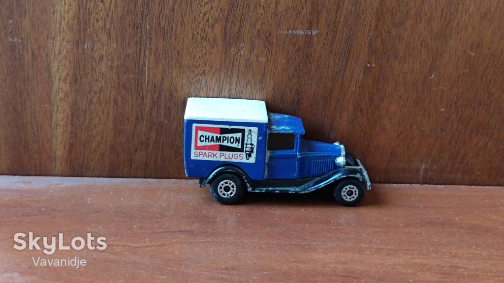 Matchbox Superfast model A Ford 1979 Champion spark plugs - фото фото фото 1