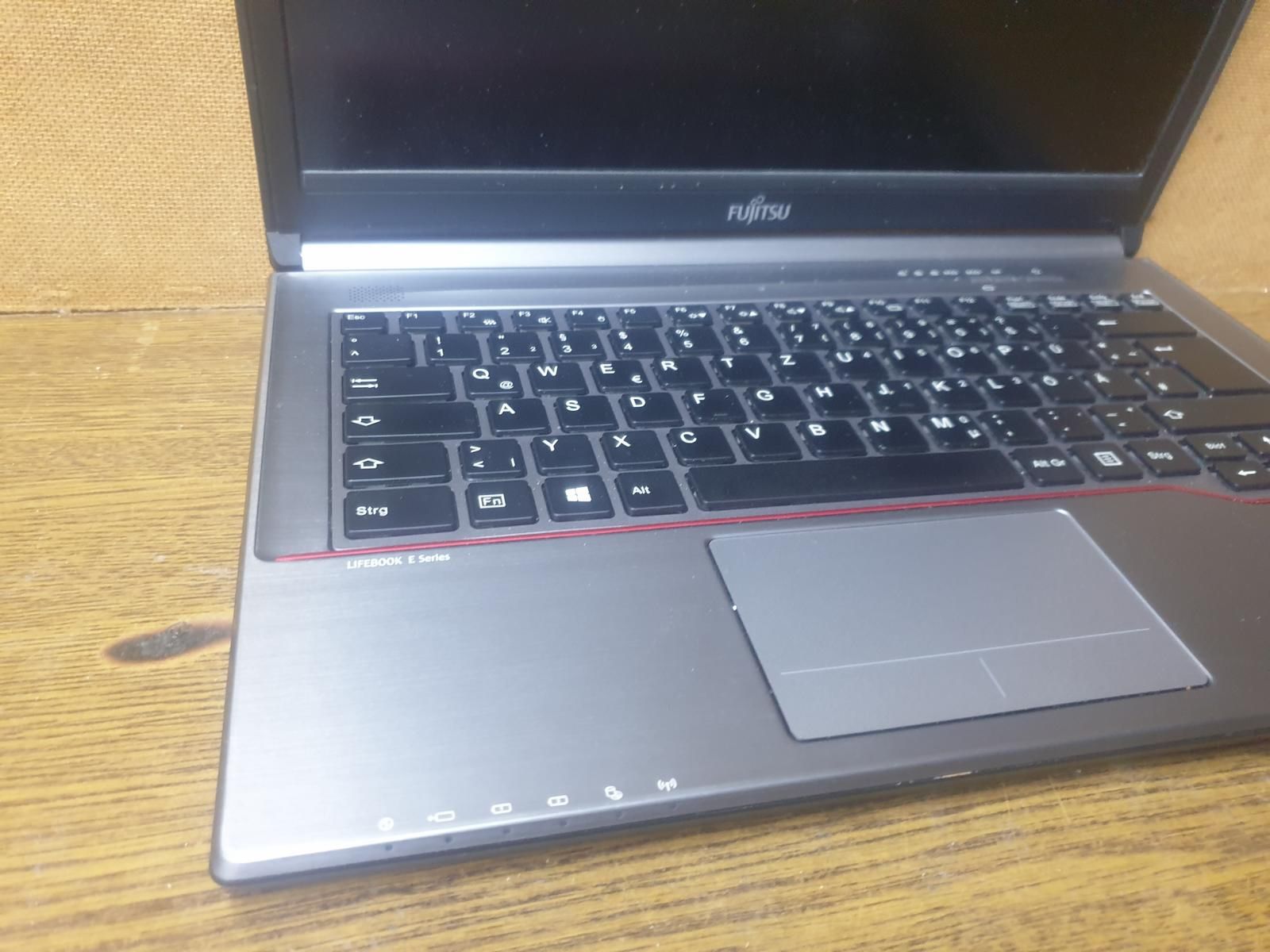 K20-1 Ноутбук Fujitsu LifeBook E746                ( i5-6300U ) - фото фото фото 4