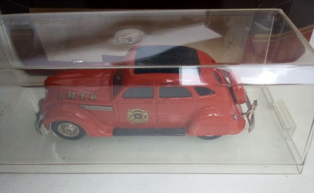 1:43 Rextoys 1935 CHRYSLER AIRFLOW FIRE BRIGADE - фото фото фото 1