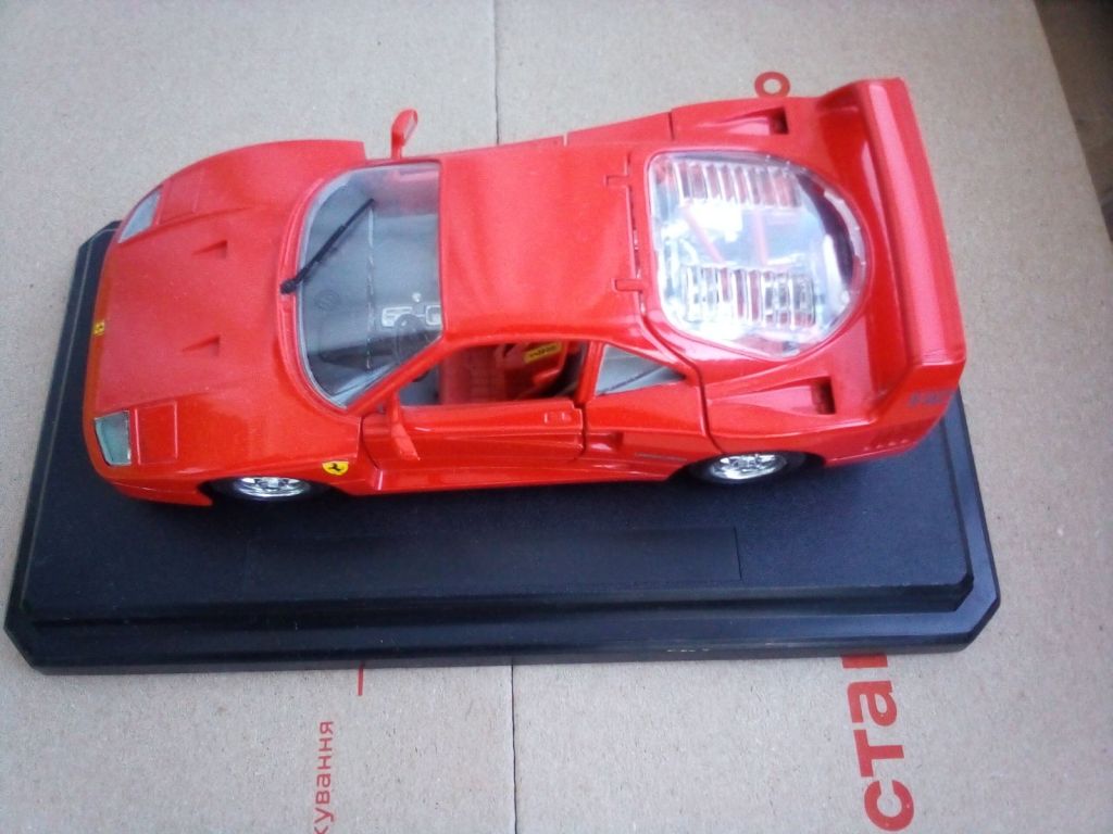 Ferrari F40 by Bburago 1:24 - фото фото фото 0