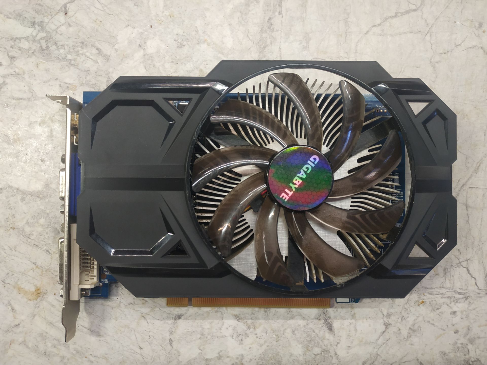 Видеокарта R7 240 2Gb DDR3 - фото фото фото 0