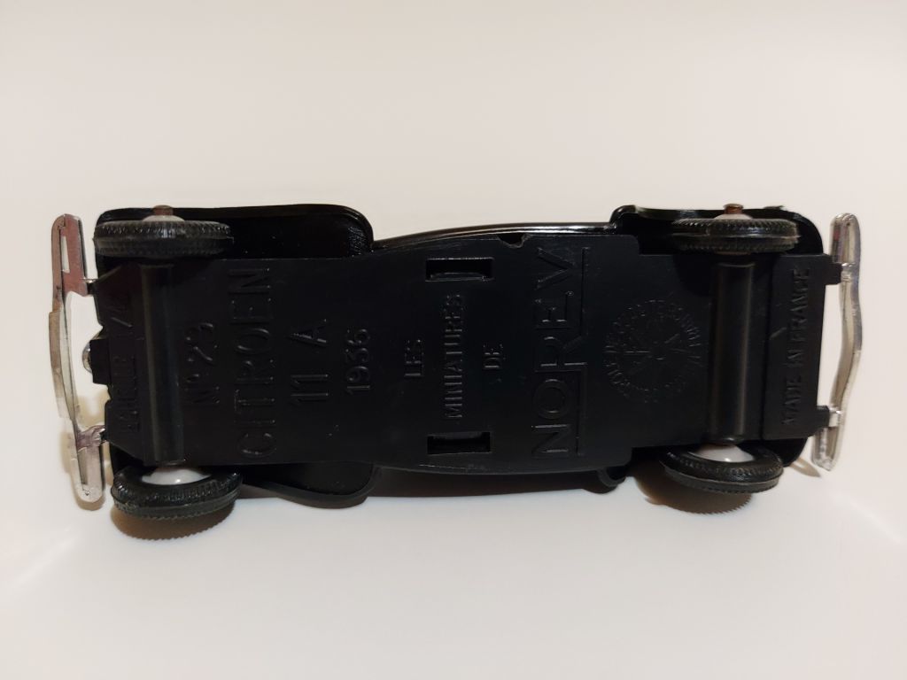 Norev 1:43  (plastic) Citroen 11 A  (1936) - фото фото фото 7