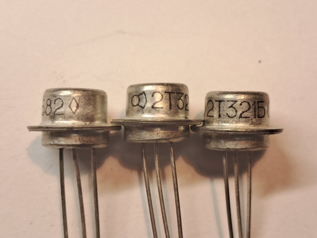 Транзистор 2Т321Б pnp 60В 0,2А 0,21Вт 60МГц - фото фото фото 0