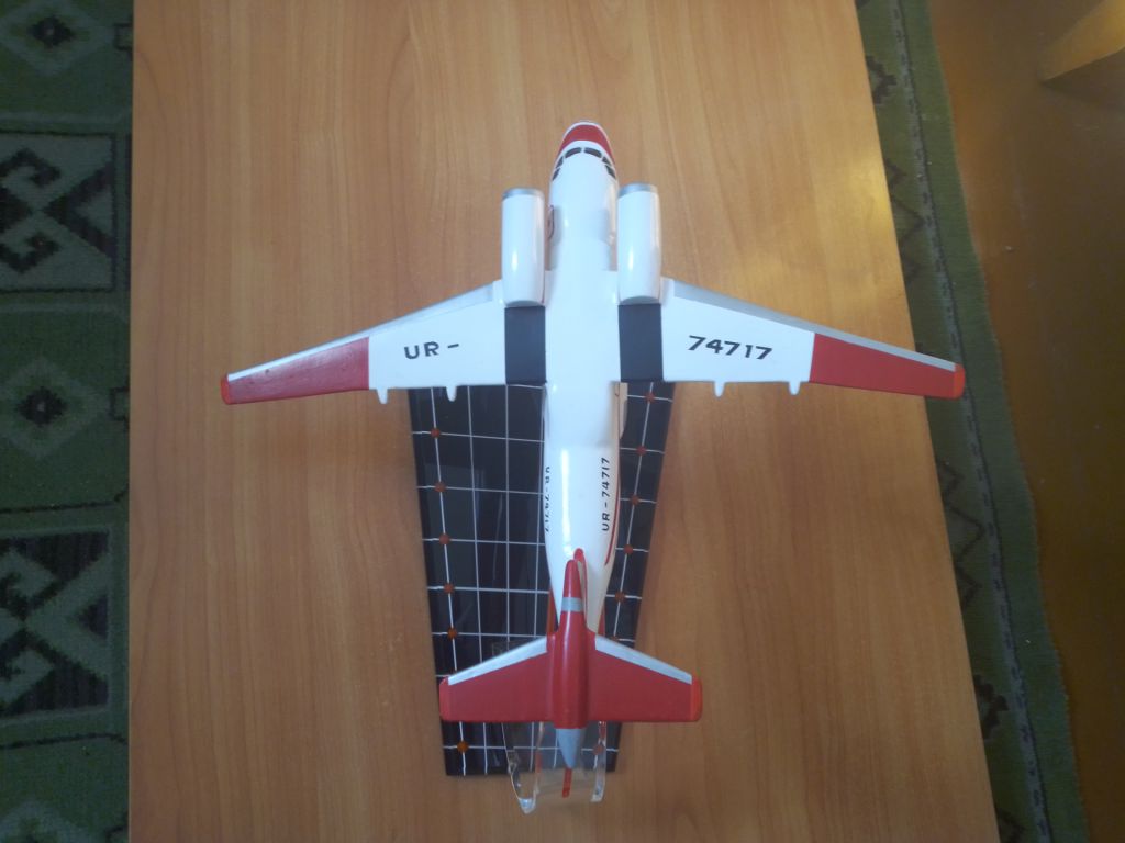 Коллекционная металлическая модель самолета літака АН-74   (ХАЗ), масштаб 1:72, UR-74717 - фото фото фото 2