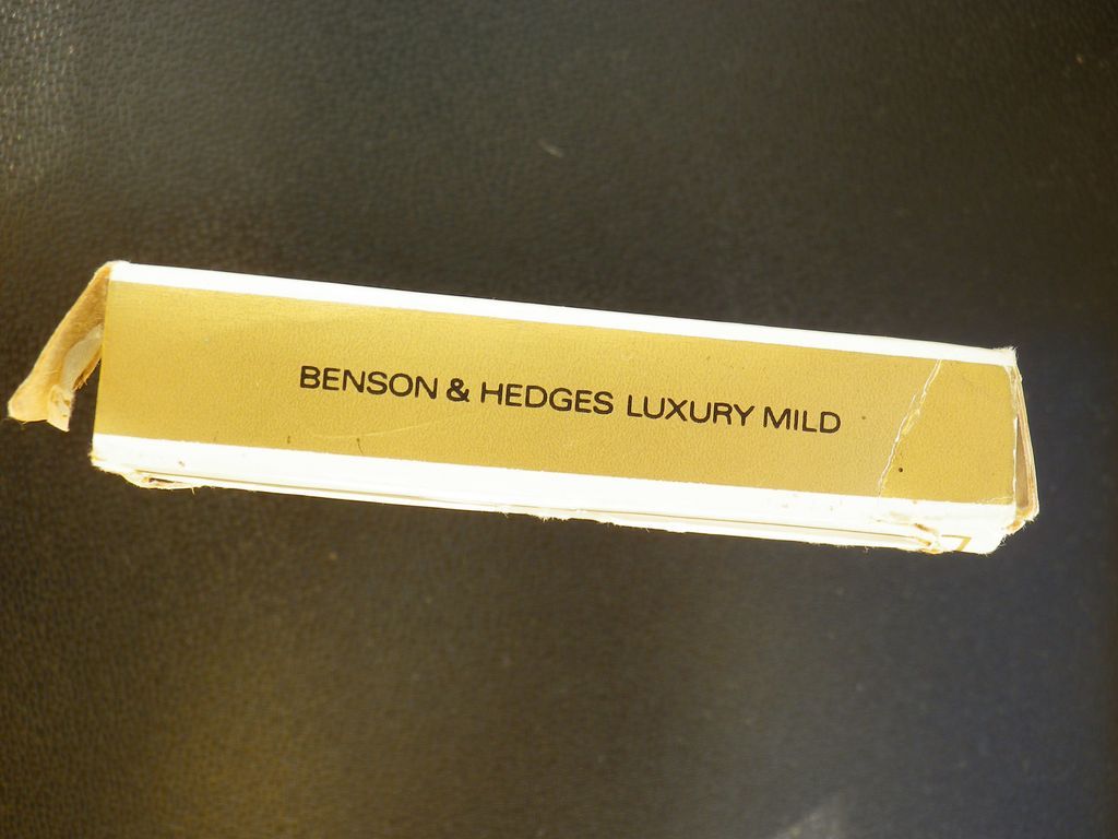 Пачка от сигарет Luxury Mild Benson and Hadges - фото фото фото 4