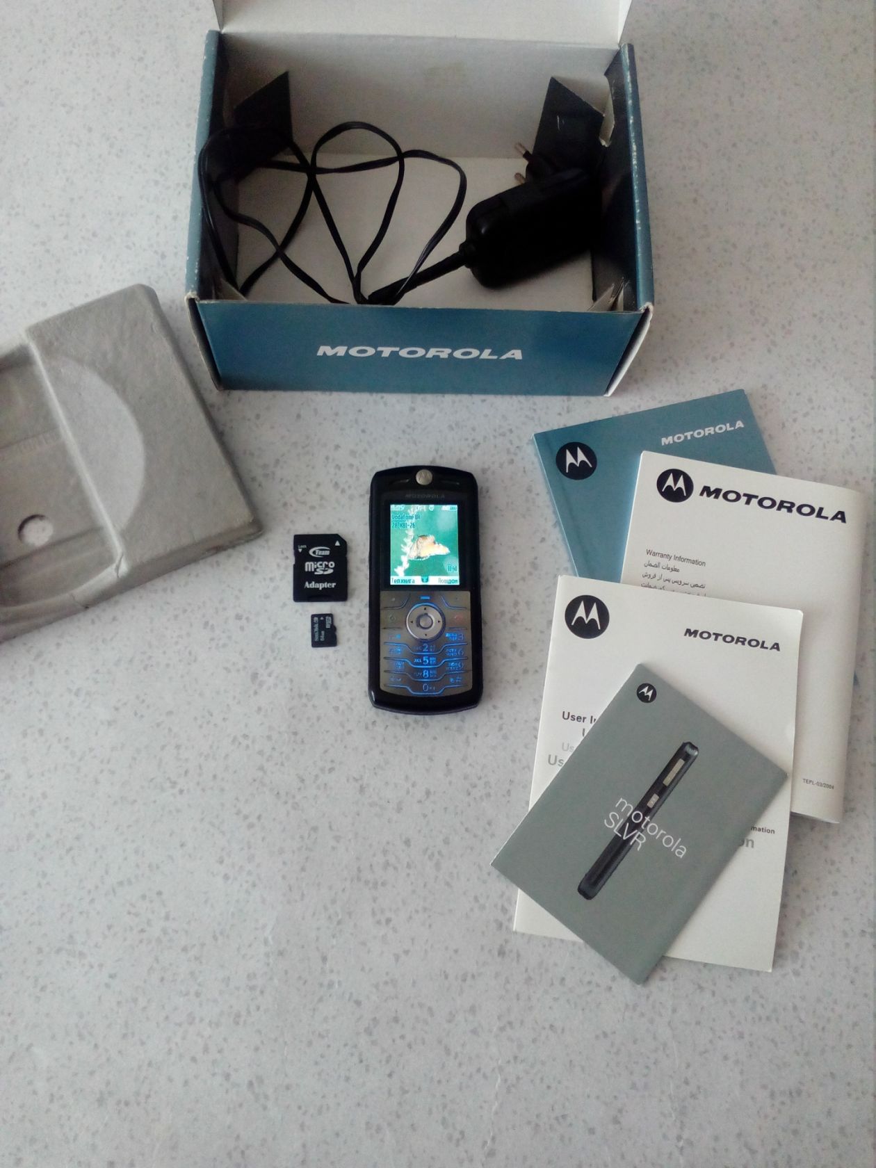 Оригінальний мобільний телефон Motorola SLVR L7 - фото фото фото 2