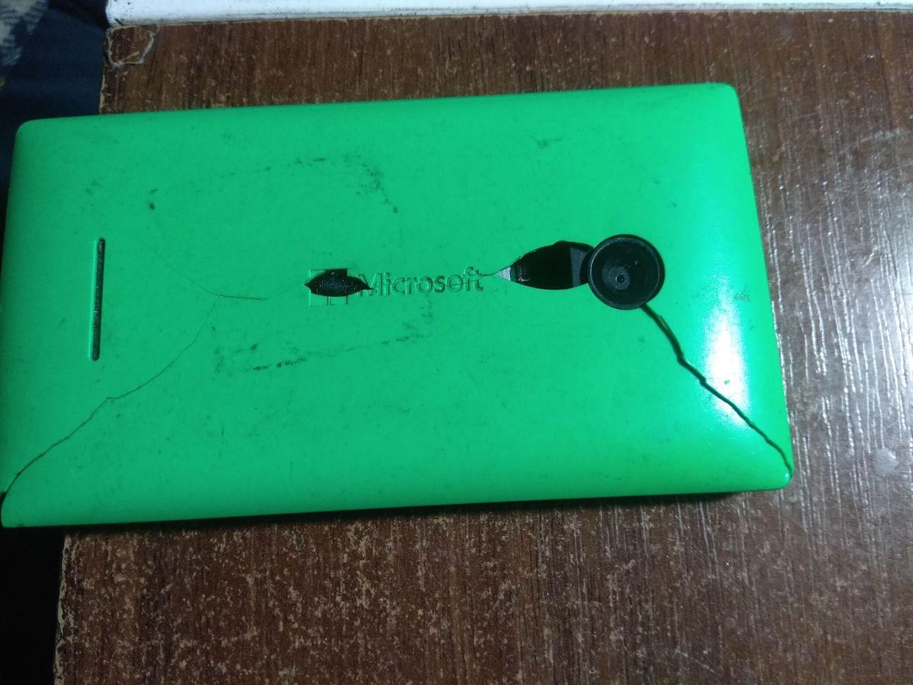Смартфон Nokia Lumia 435 включається - фото фото фото 2