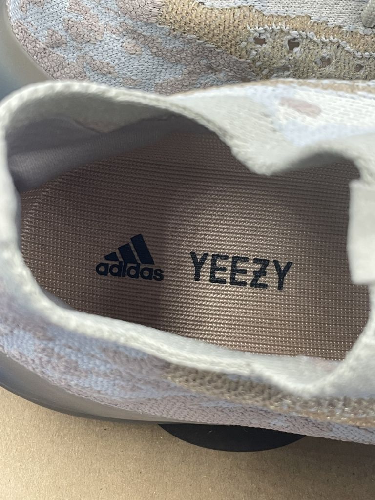Кроссовки Adidas Yeezy Boost 380 Pepper  (FZ1269) US 9 - фото фото фото 4