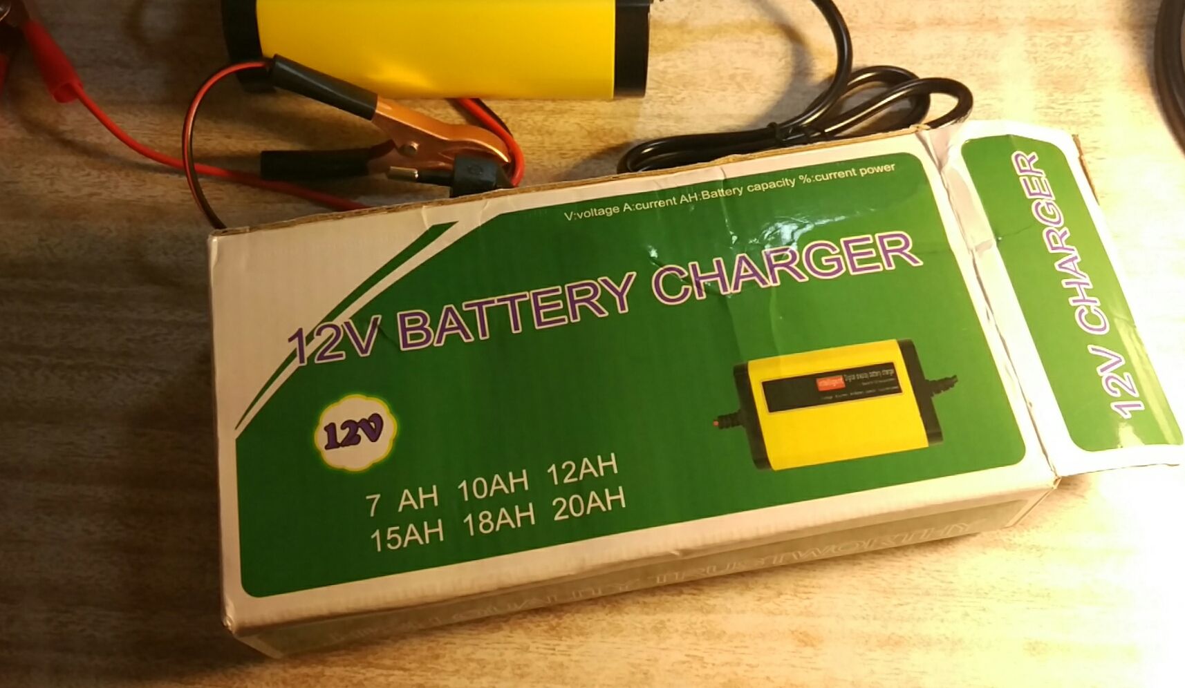 Автомобильное зарядное устройство для аккумуляторов 12V 2A - фото фото фото 8