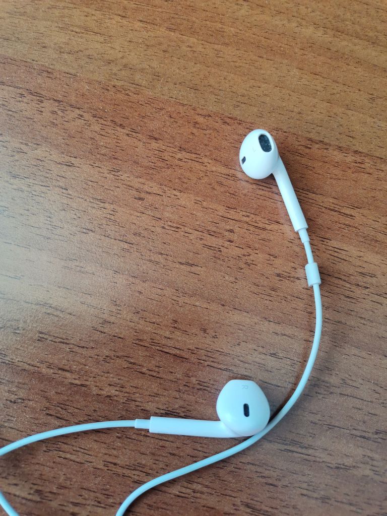 Наушники гарнитура Apple EarPods Lightning - фото фото фото 1