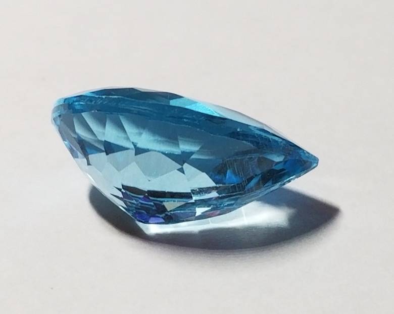 Натуральный топаз 13.11ct   18.2x13mm - фото фото фото 3