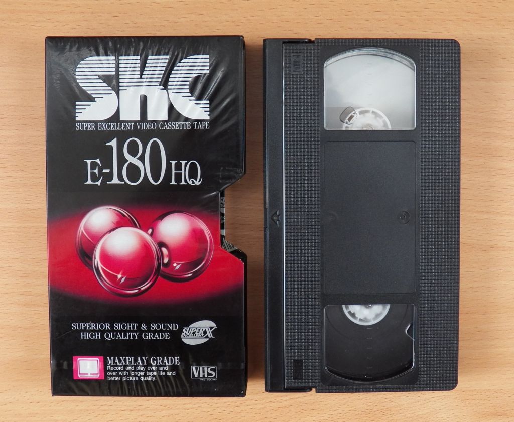 Відеокасета SKC HQ E-180 формату VHS - фото фото фото 0