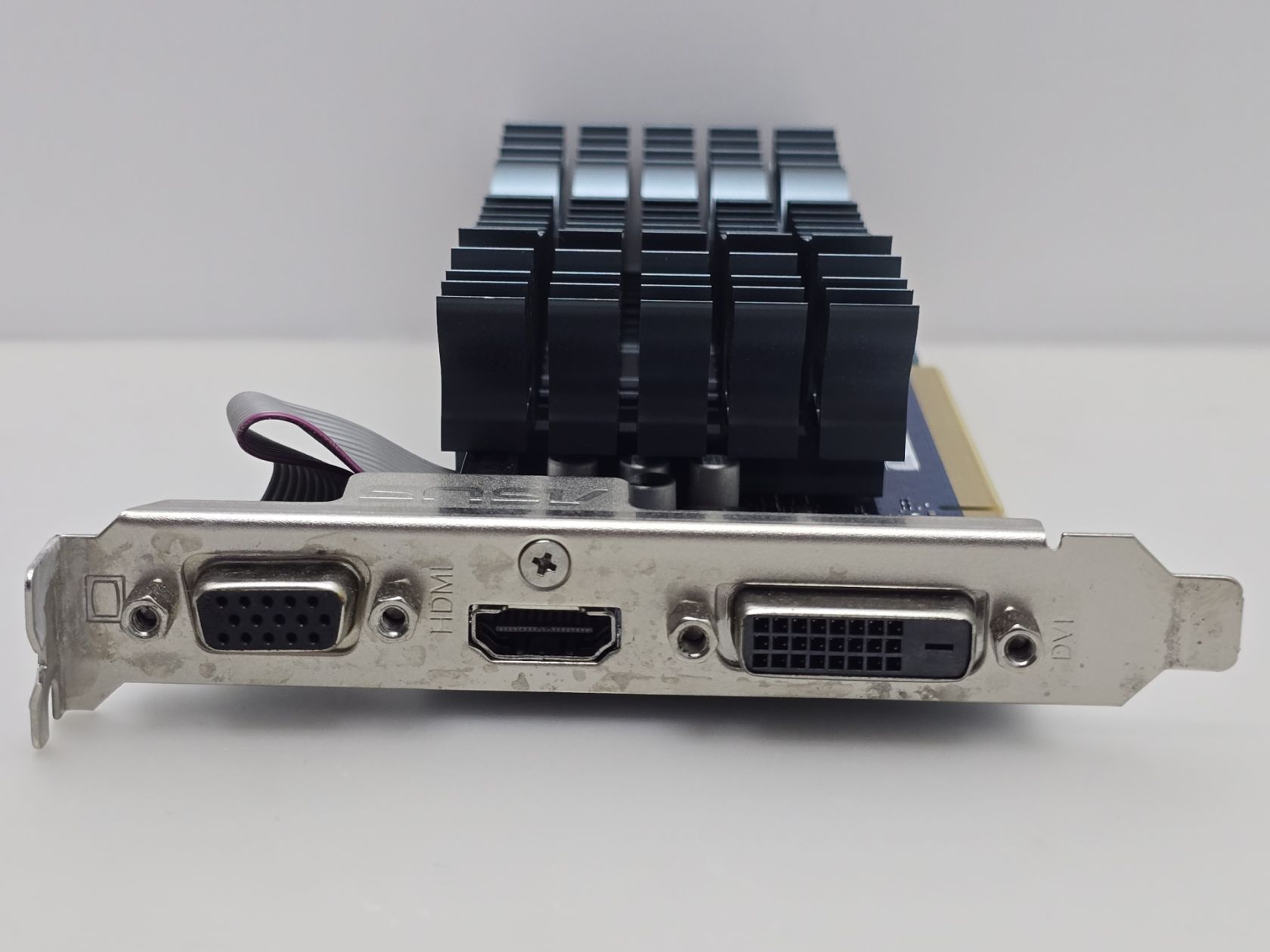 Видеокарта ASUS GeForce GT 710 2GB   (GDDR3,64 Bit,HDMI,PCI-Ex, Б/у) - фото фото фото 1