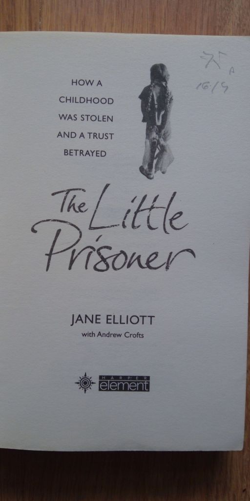 Little Prisoner The Jane Elliott English на Английском книга - фото фото фото 1