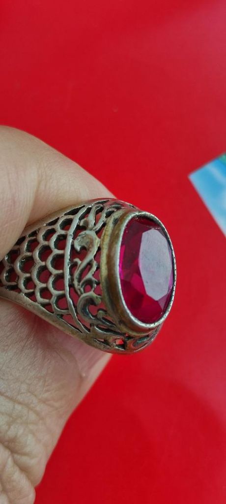 Винтажное серебряное кольцо с натуральным красным корундом производства СССР KMT33 - фото фото фото 0