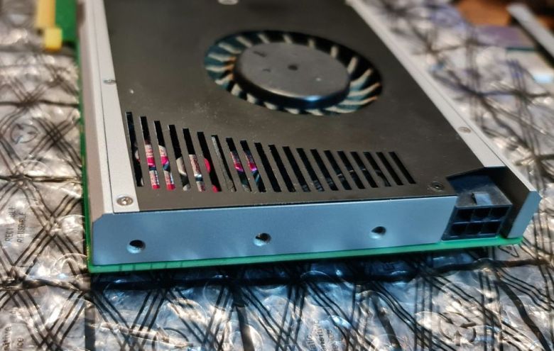 NVIDIA Quadro 4000  2Gb 256bit - фото фото фото 2