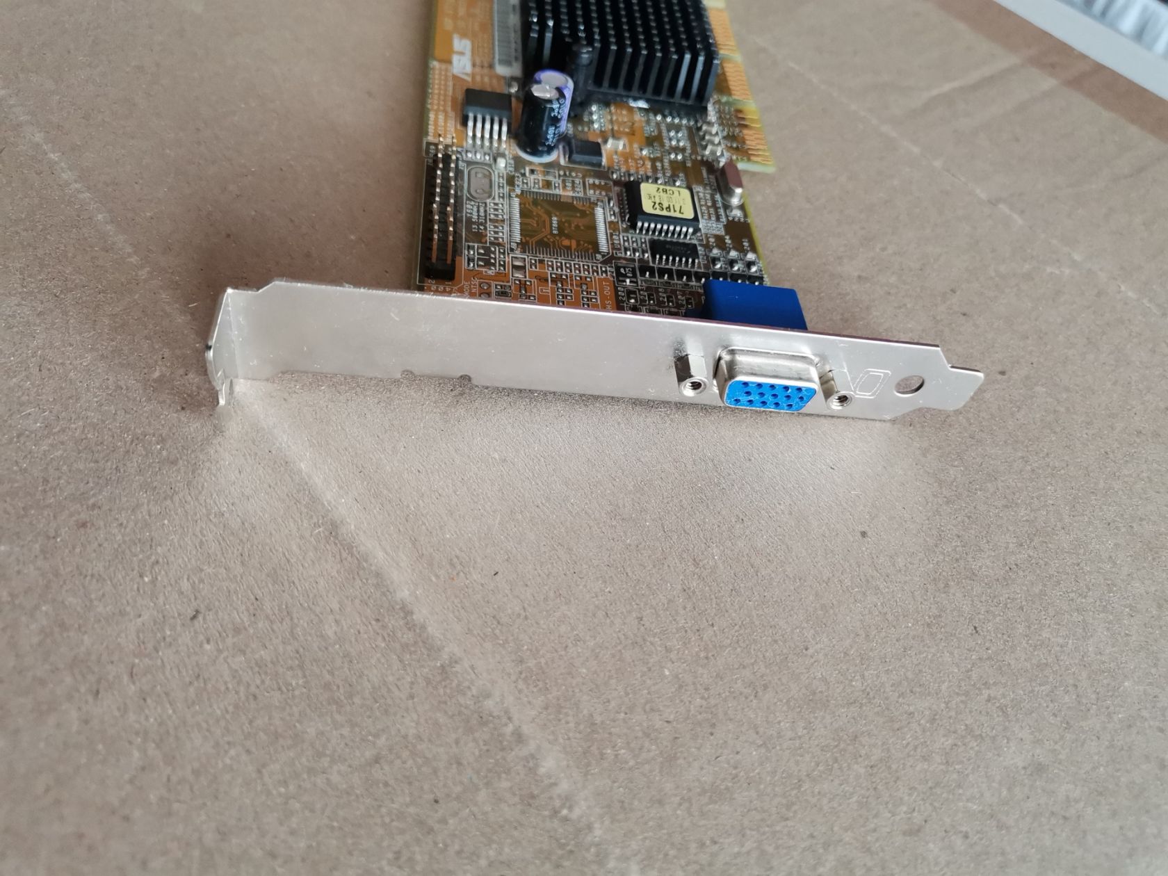 Видеокарта Asus V7100/PURE/32M/SD/R NVIDIA GeForce2 MX 32mb SDRAM AGP 4x - фото фото фото 2
