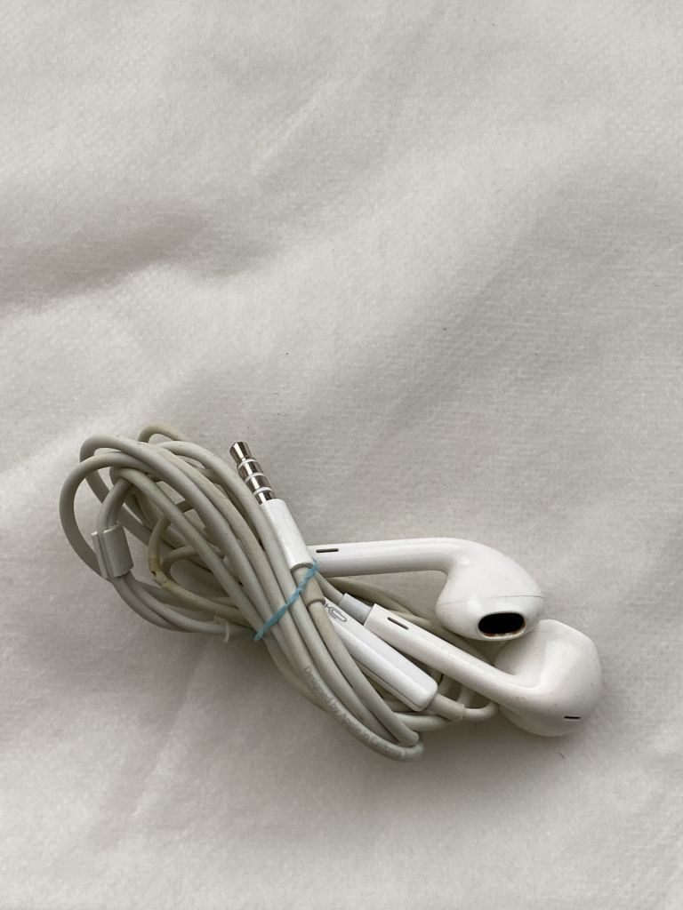 Apple EarPods 3.5 наушники для iphone 5/5S/5c/6/6S    ( дефект) - фото фото фото 2