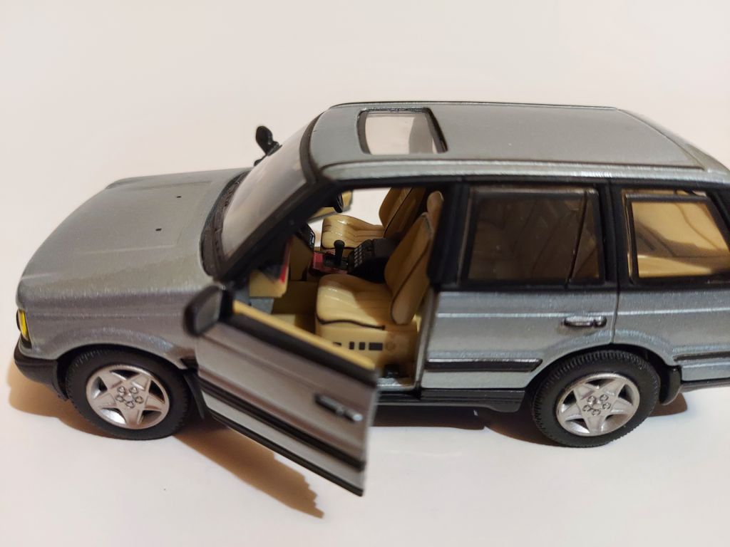 Hongwell Cararama 1:43 Range Rover 4.6 HSE - фото фото фото 5