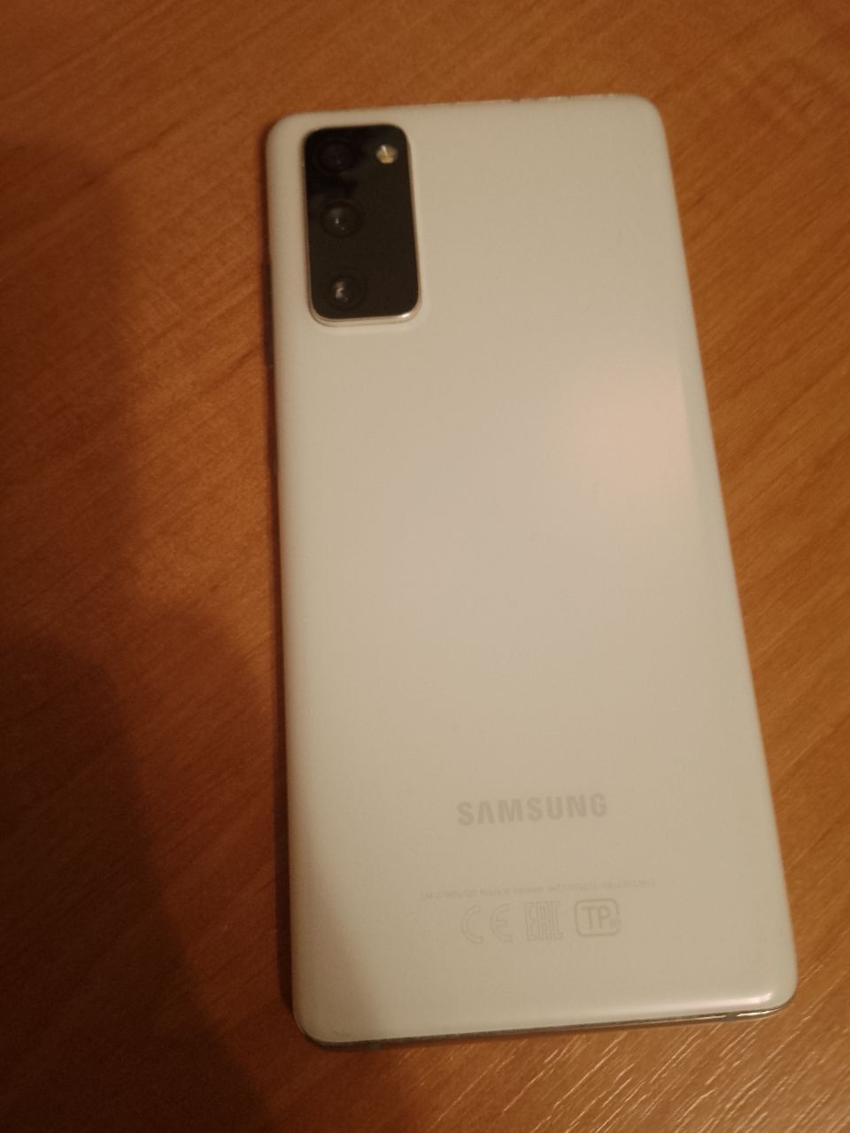 Продається телефон Samsung S20 FE у відмінному станi - фото фото фото 3