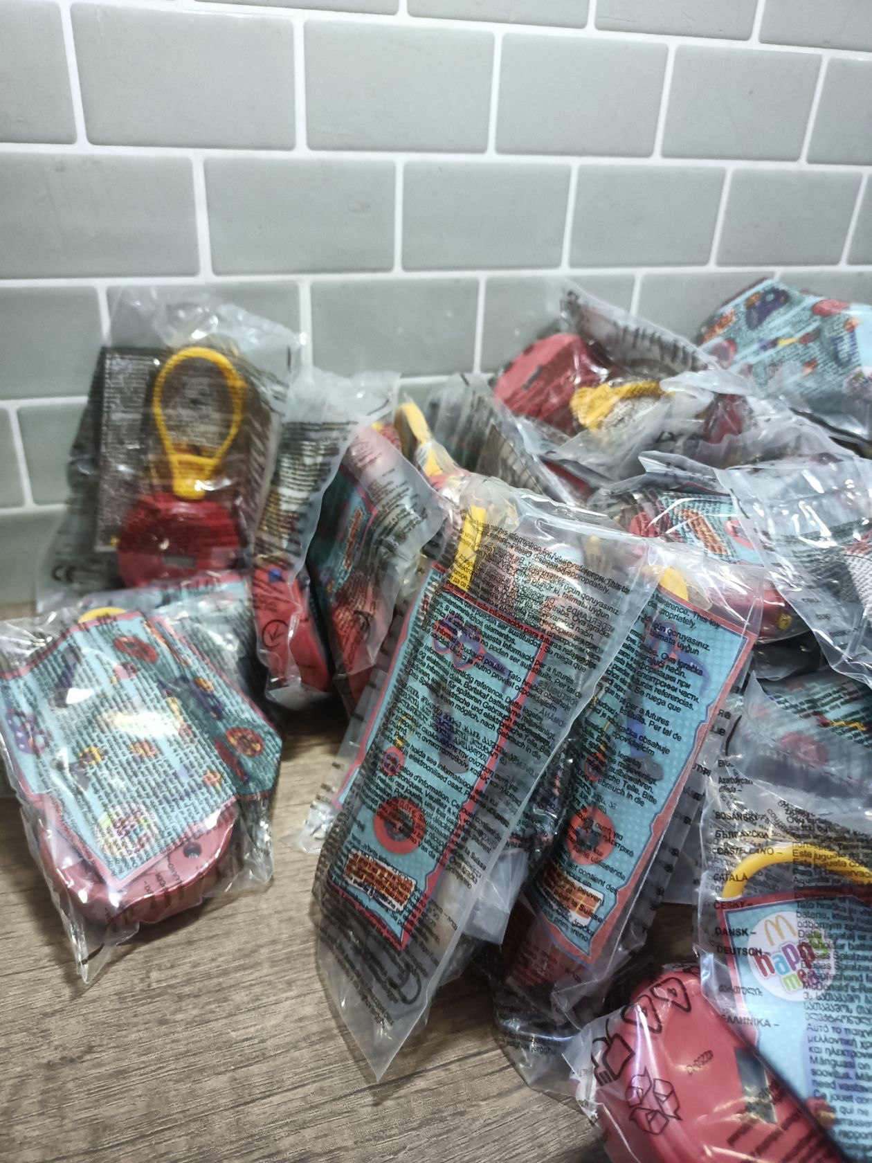 Лот іграшок McDonald's Happy Meal Justice League 2018 3528 - фото фото фото 3