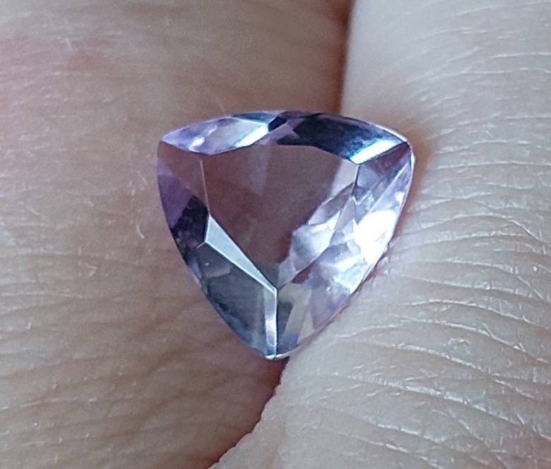 Аметист 8.95 х 8.92  мм  1.9 Ct - фото фото фото 4