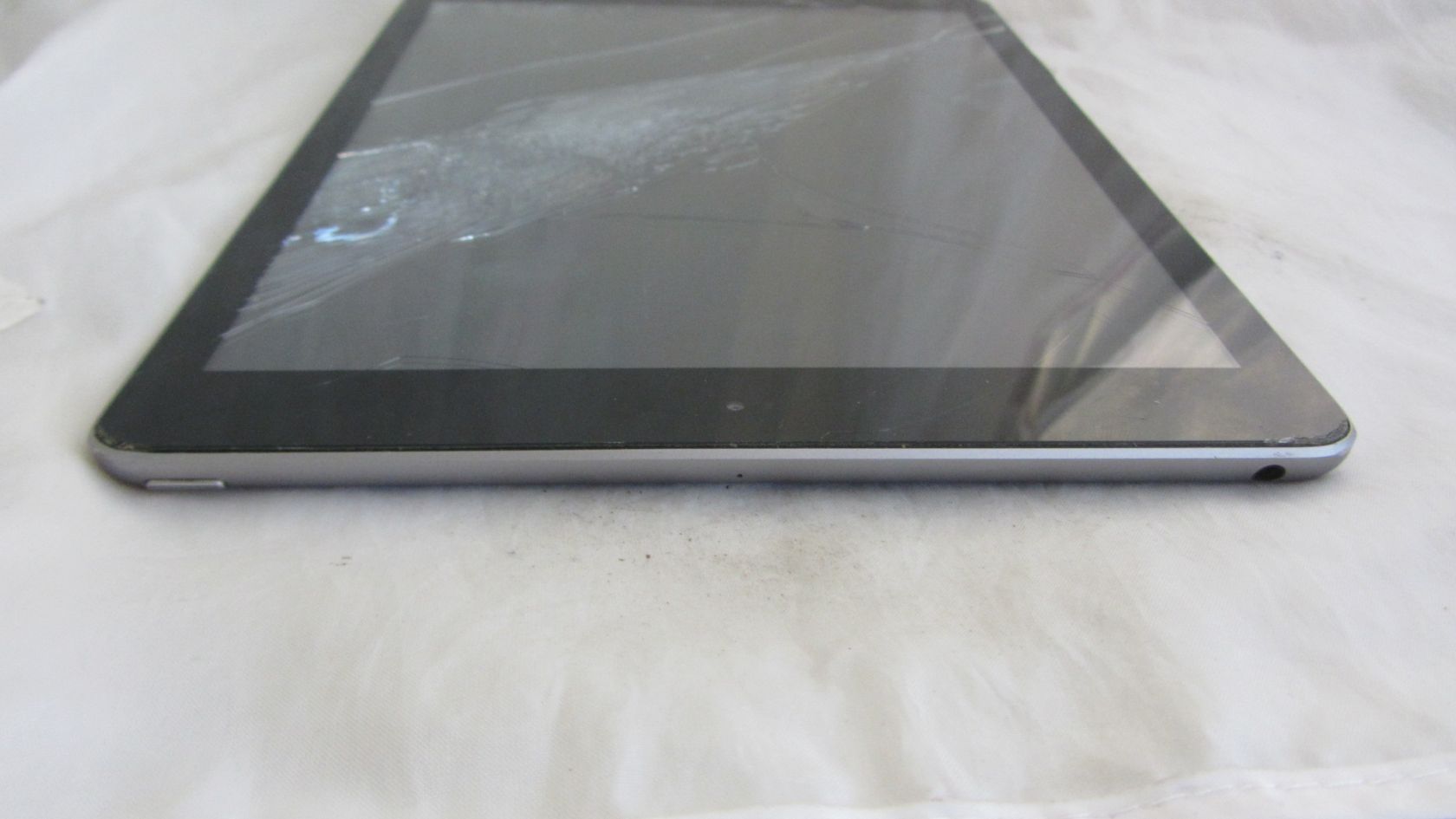 Apple iPad A1893 Black - фото фото фото 2